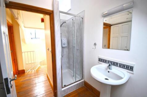 Shower Room.JPG