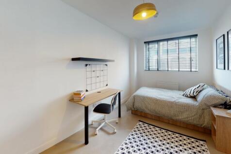The-Annex-Flat-8-Bed