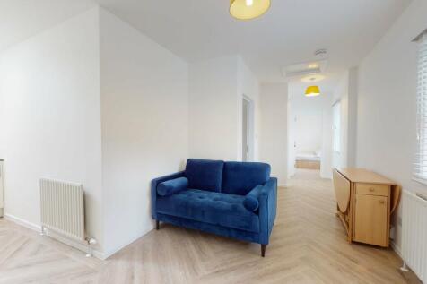 17C-Gresham-Street-1