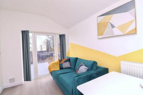 Lounge 1