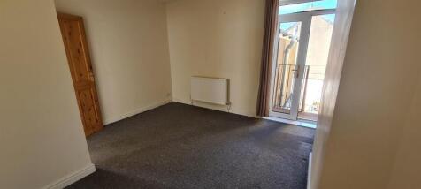 48 LP bedroom.jpg
