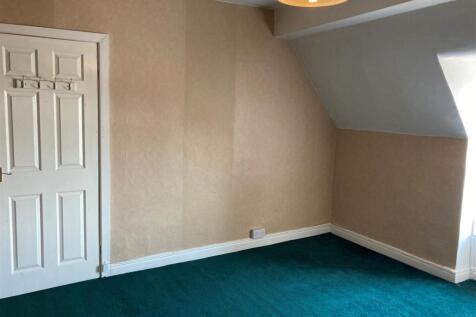 76 High Street - bedroom two 2.jpg