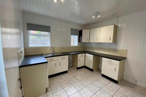 147 Gladstone Road - kitchen.jpg
