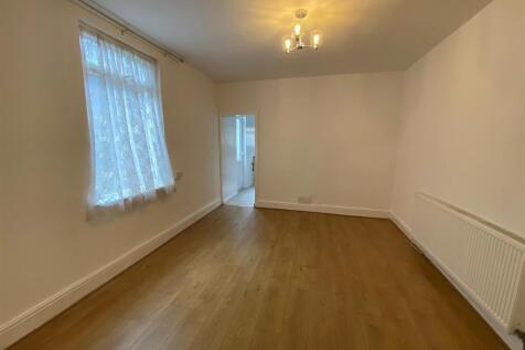 147 Gladstone Road - dining room 2.jpg