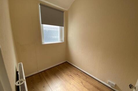 147 Gladstone Road - bedroom 4.jpg