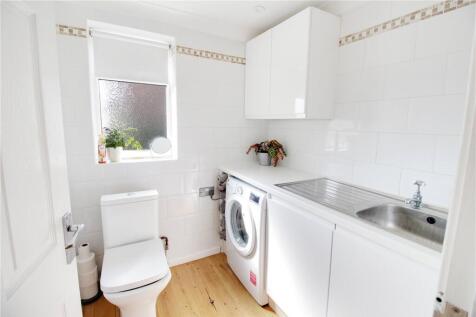 Utility Room/Wc