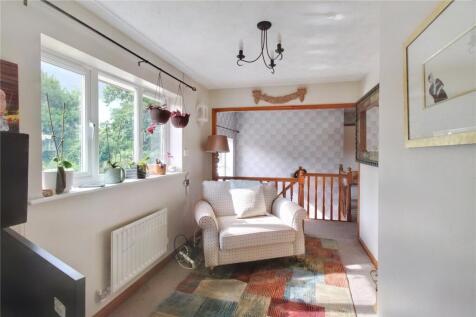 Landing/Snug Area