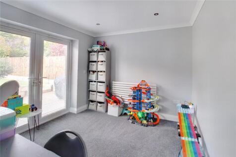 Sitting/Play Room