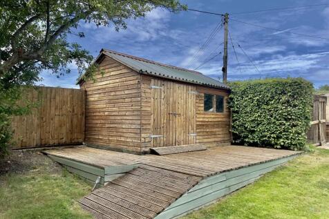 Shed &amp; Deck