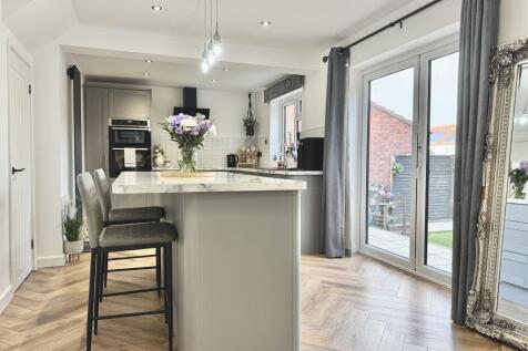 Kitchen/Breakfast/Dining Room