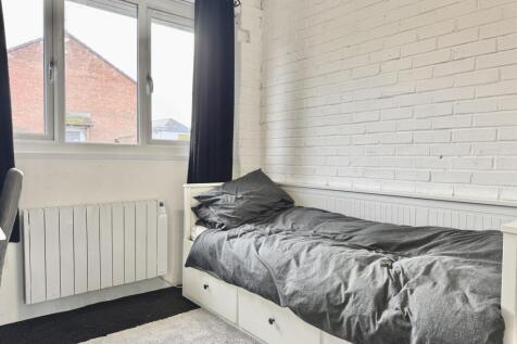 Bedroom 4/Study