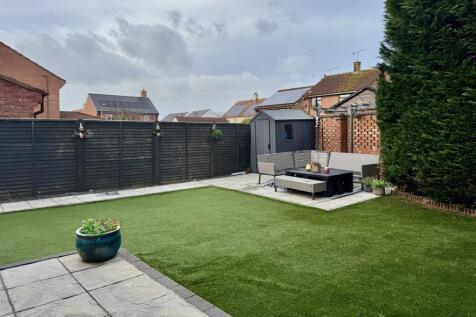 Rear Enclosed Garden