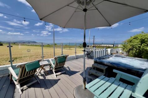 Hot tub &amp; Terrace
