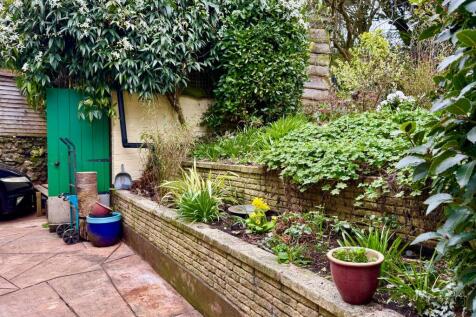 Rear Enclosed Garden
