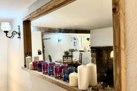Sitting/Dining Room