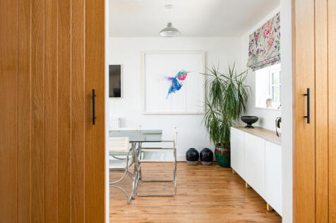 Kitchen_Dining_1