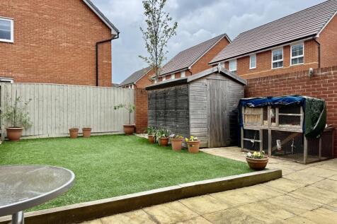 Rear Enclosed Garden