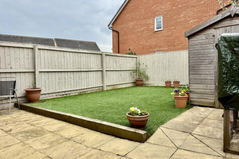 Rear Enclosed Garden
