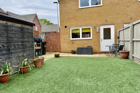 Rear Enclosed Garden