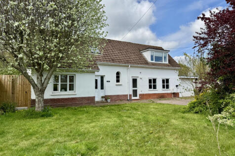 Ashbrooke House, Silver Street, Willand