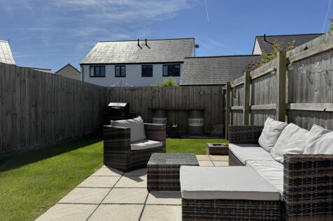 Enclosed Rear Garden