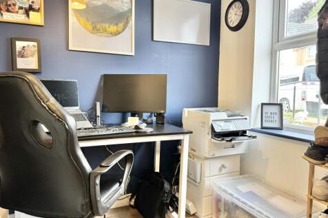 Study/Bedroom 4