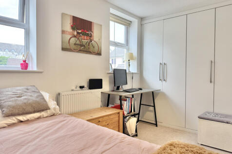 Bedroom 1 (with ensuite)