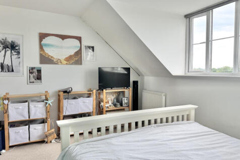 Bedroom 3 (second floor)