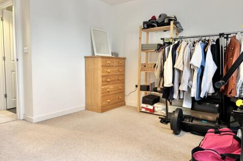 Bedroom 2 (second floor)