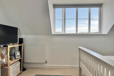 Bedroom 3 (second floor)