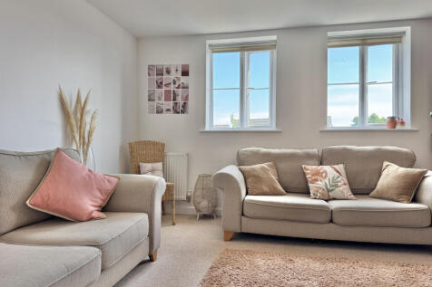 Sitting Room (First Floor)