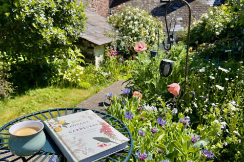 Cottage garden