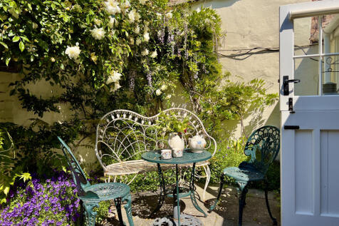 Cottage garden