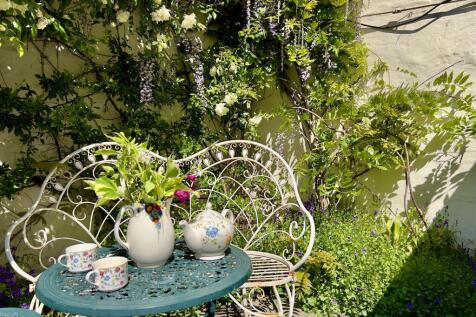 Cottage garden