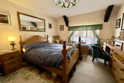 Principal bedroom