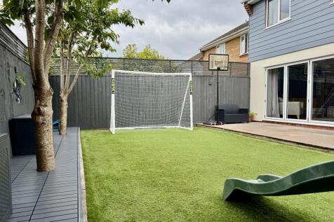 Enclosed Rear Garden