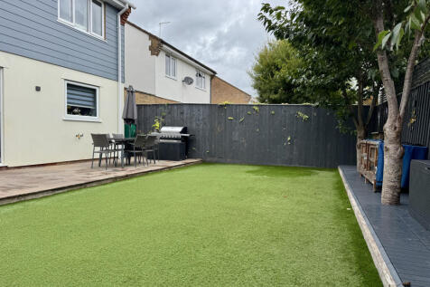 Enclosed Rear Garden
