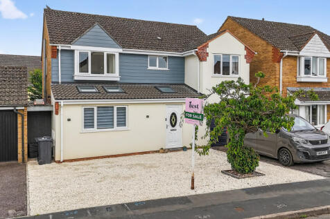 69 Head Weir Road