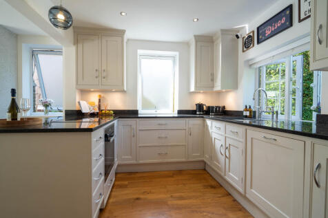 80 Oakhill Road  (33 of 38)