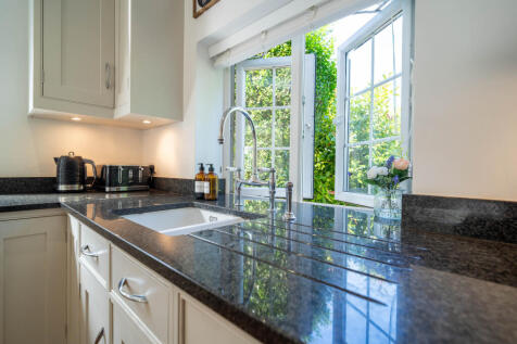 80 Oakhill Road  (34 of 38)