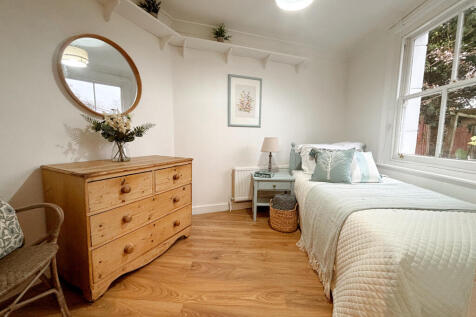 Single bedroom