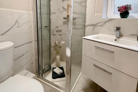 2nd bathroom