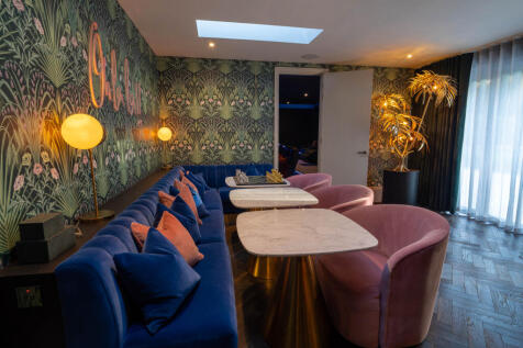 Camden House-28
