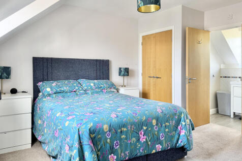Bedroom 1 with En-Suite Shower