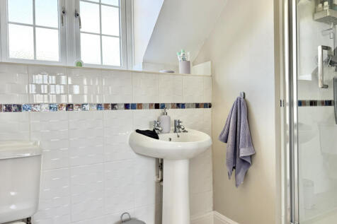 Bedroom 2 En-Suite