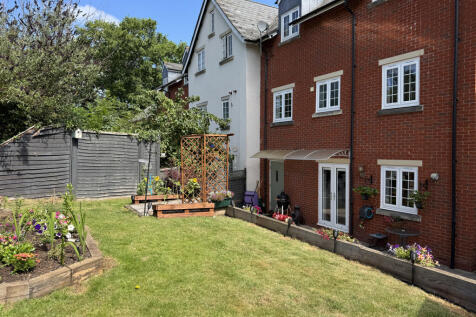 Enclosed Rear Garden