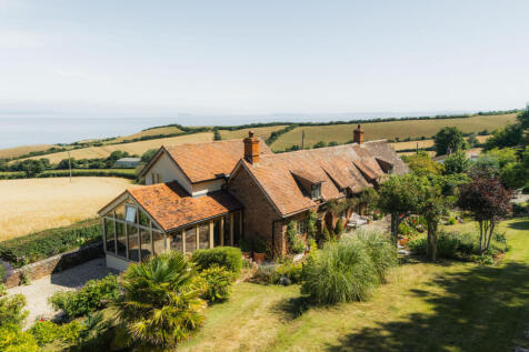 Shore Edge Cottage
