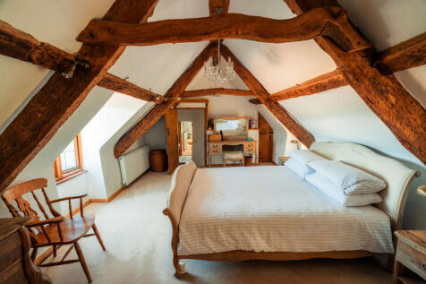 Principal bedroom suite