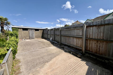 Top terrace/additional parking