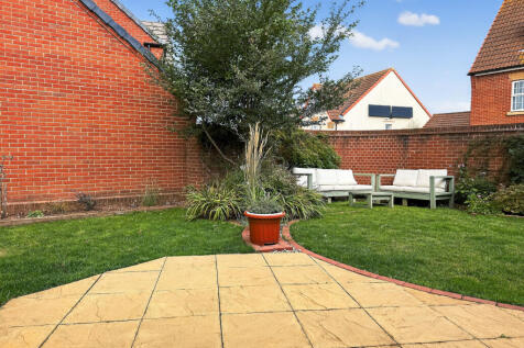 Enclosed Rear Garden